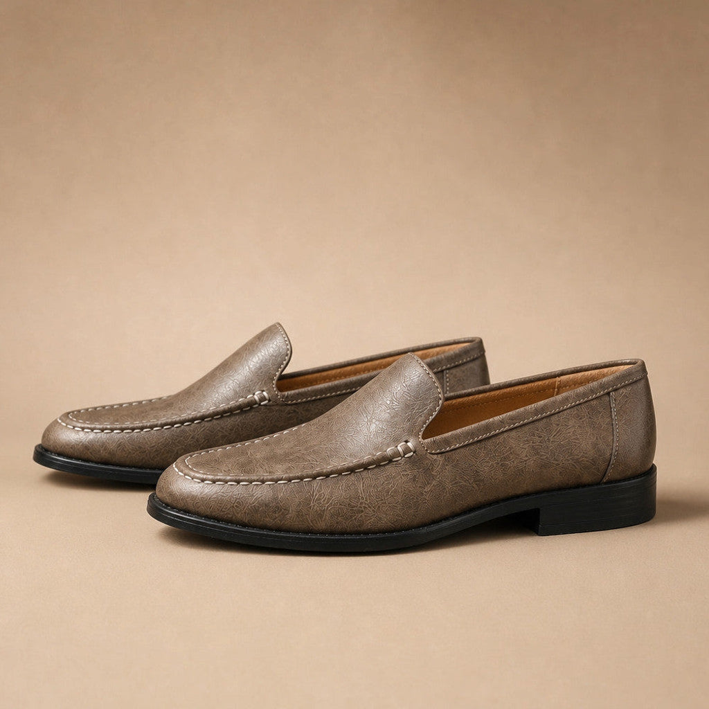 Cascon | Leather Loafer Slip On in Brown – Premium Editorial