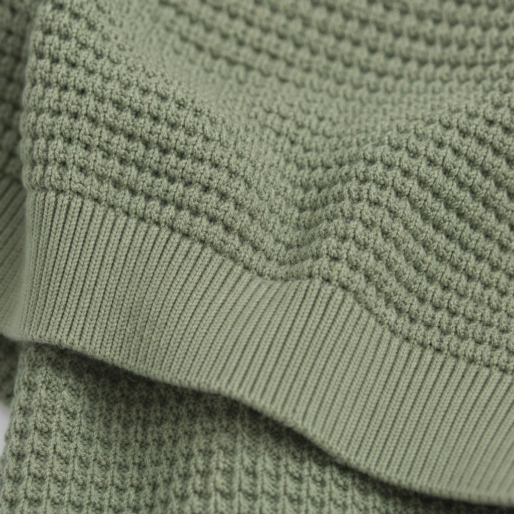 Cheldex | Textured Knit T-Shirt Crew Neck Green – Fabric and Detail Close-Up