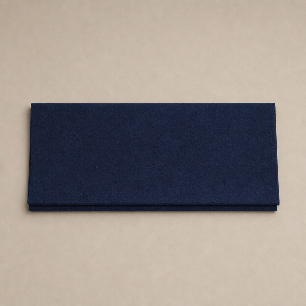 Cashmere Merino Scarf Navy Blue Navy blue – Product Photo