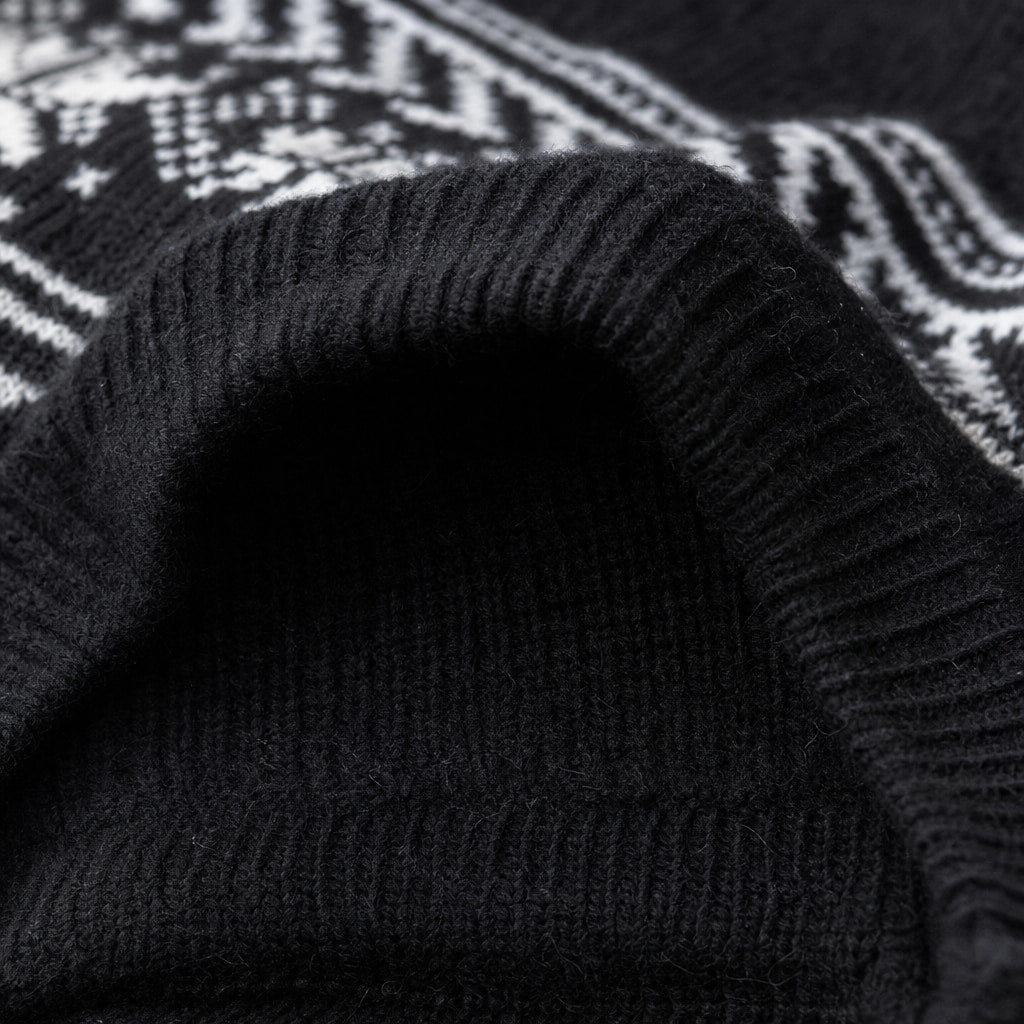 Fair Isle Jumper Crewneck Knit Black – Fabric and Detail Close-Up