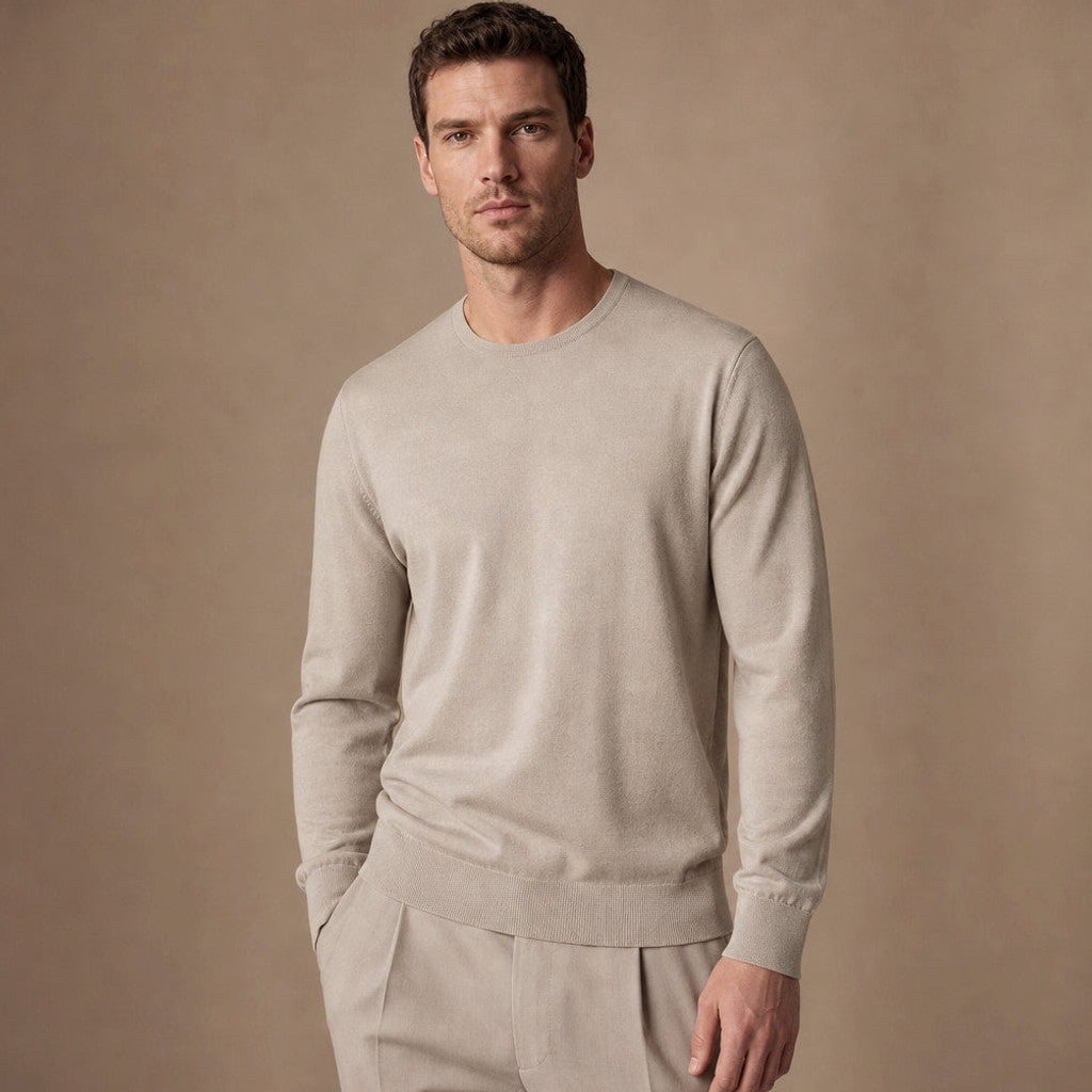 Ormond | Crewneck Jumper Fine Gauge Wool Champagne – Side Angle View