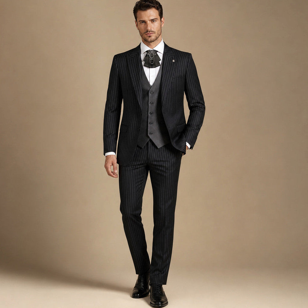 Ravon | Three Piece Suit Peak Lapel Black in Black – Premium Editorial