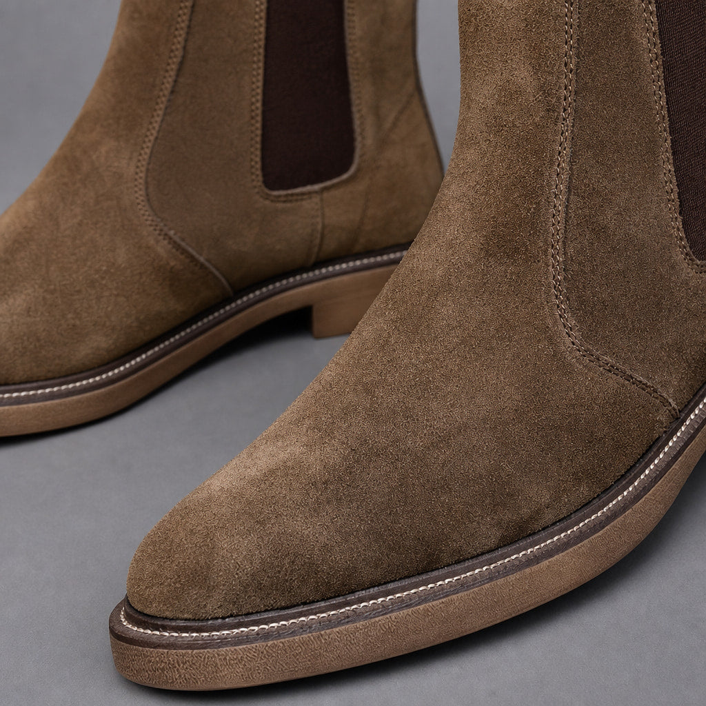 Suede Chelsea Boot Gum Sole Camel – Fabric and Detail Close-Up