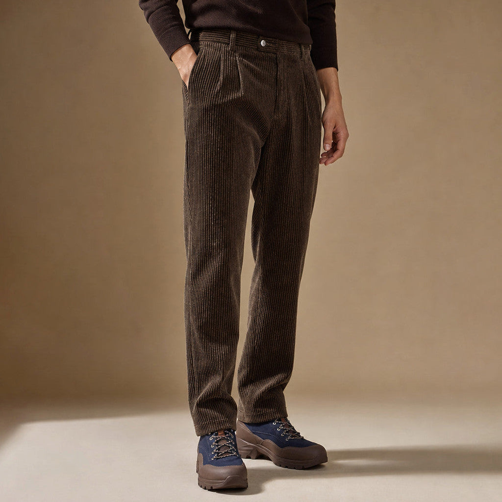 Vandor | Corduroy Pants Pleated Front Classic Fit – Product Photo