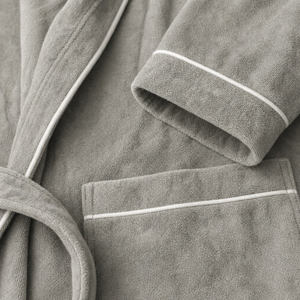 Hooded Bathrobe Plush Fleece Light Gray – Fabric and Detail Close-Up